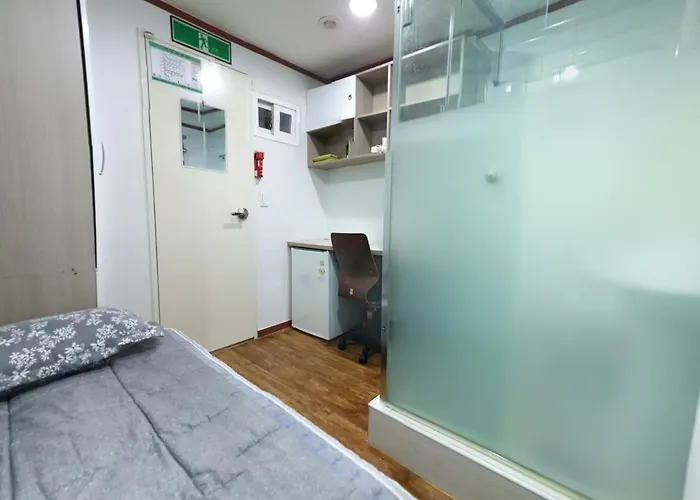 Single House Hotel 2*